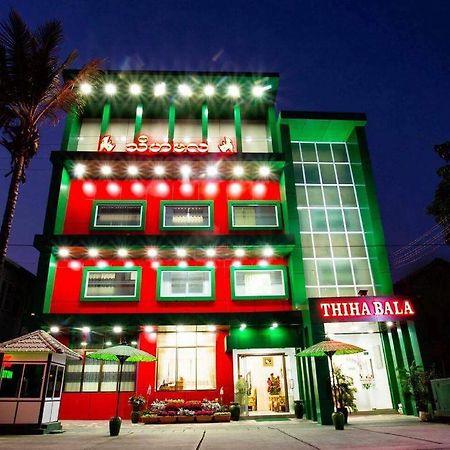 Thiha Bala Hotel П'їн-У-Лін Екстер'єр фото