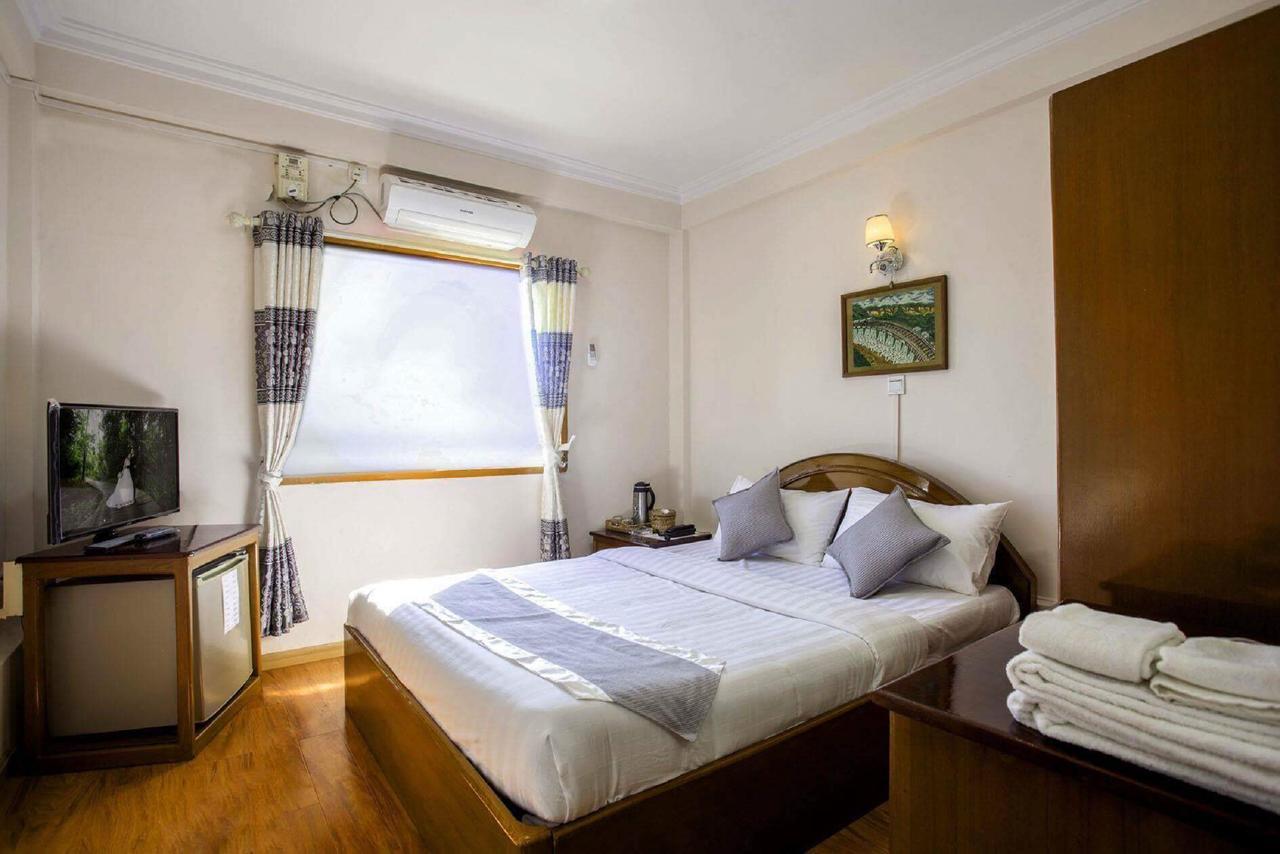 Thiha Bala Hotel П'їн-У-Лін Екстер'єр фото