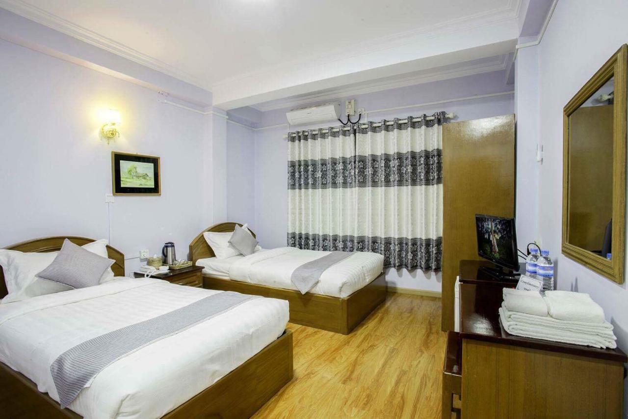Thiha Bala Hotel П'їн-У-Лін Екстер'єр фото
