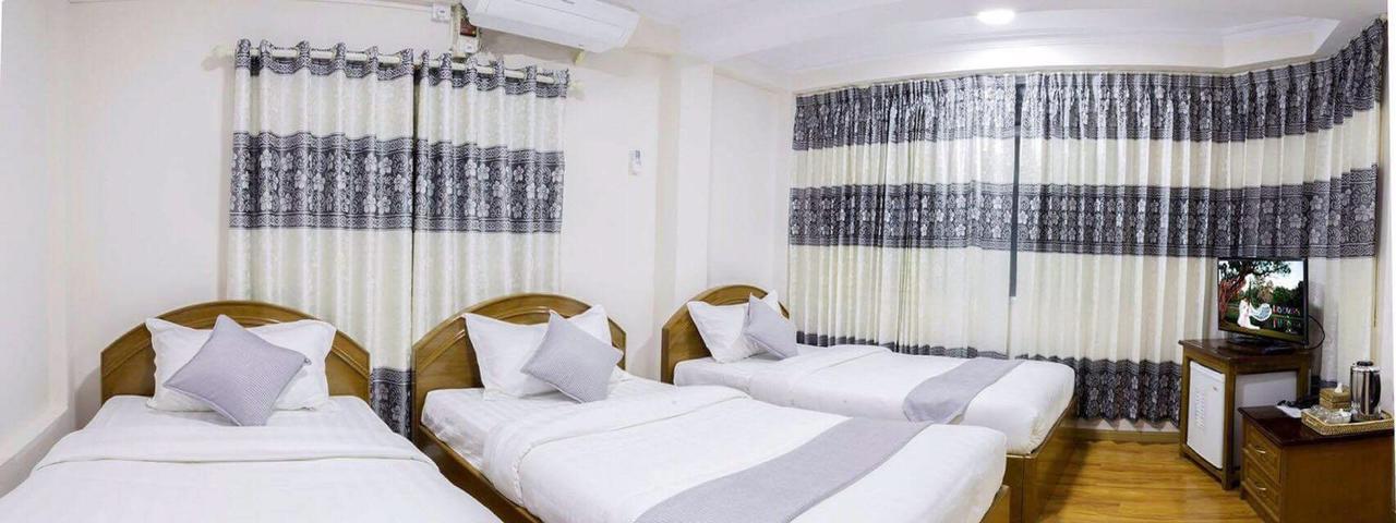 Thiha Bala Hotel П'їн-У-Лін Екстер'єр фото